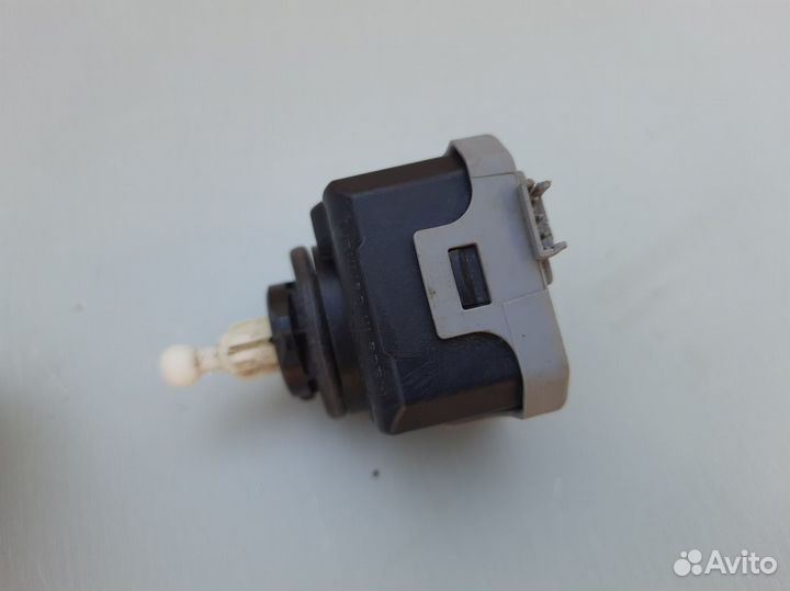 Корректор фары Skoda Fabia 1999-2007