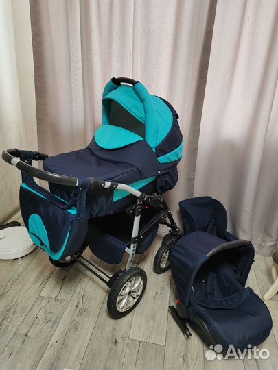 Коляска 3 в 1 в отличном состоянии Berta