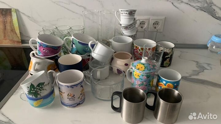 Стаканы, кружки, бокалы, чайная пара, термос