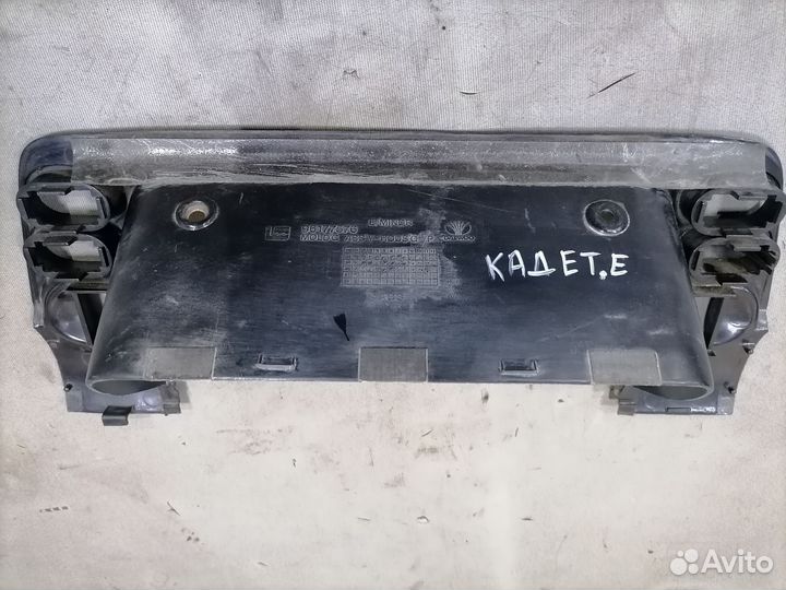 Накладка консоли панели прибор.Opel KadettE 1985