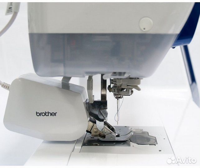 Швейно-вышивальная машина Brother Innov-is V7