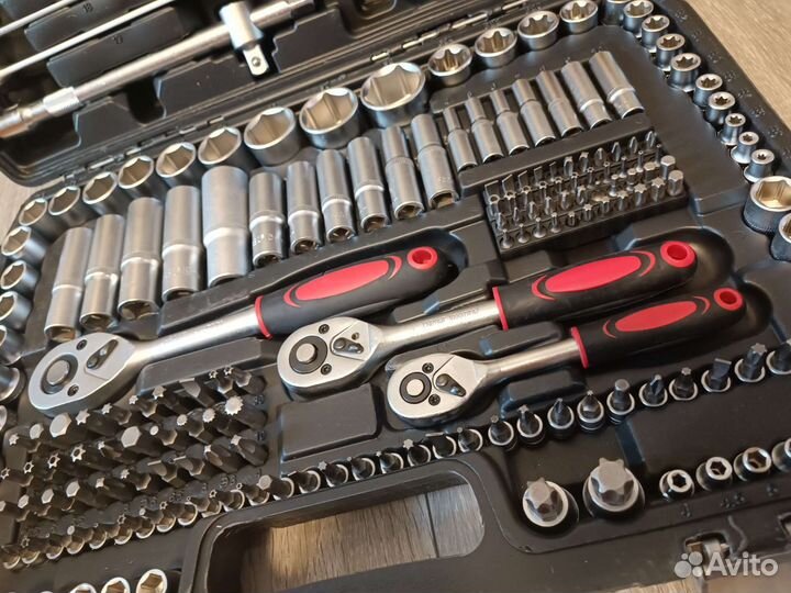 Набор инструментов 216 шт. CR-tools