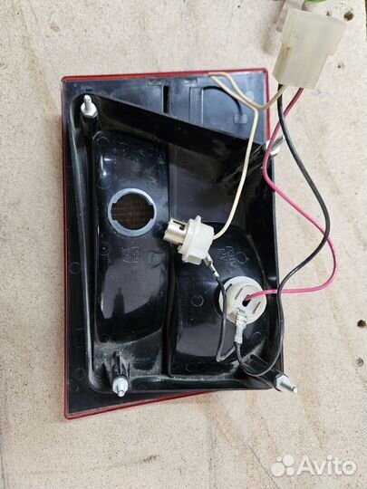 Фонарь задний правый волга газ 3110