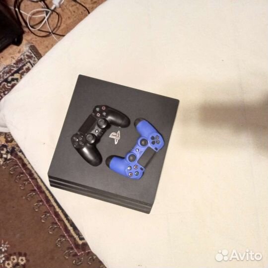 Sony PS4 pro 1tb