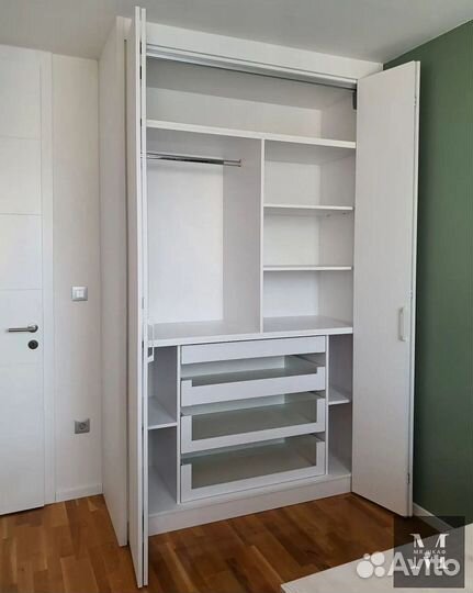 Распашной шкаф на заказ