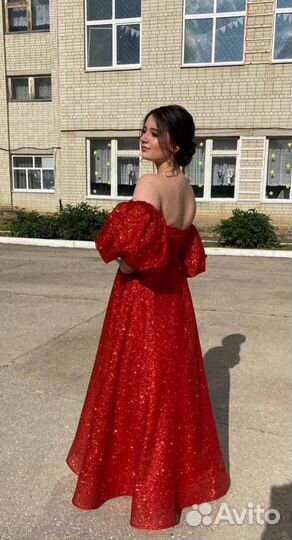 Продам платье