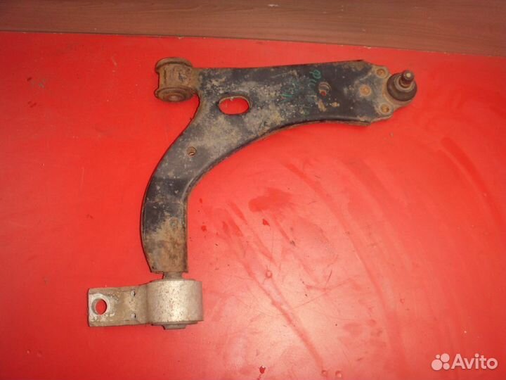 Рычаг передний правый 2S613042DA Ford Fiesta (CBK)