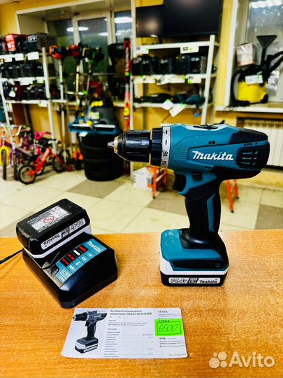 Шуруповерт Makita DF347DWE