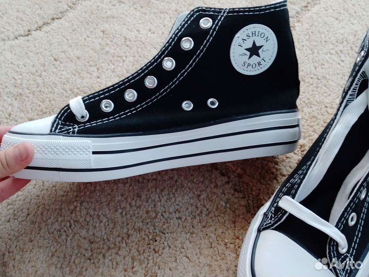 Продам кеды