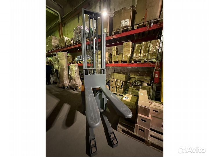 Штабелер самоходный CDD10R-E 3.3M