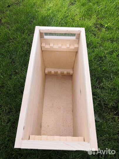 Ящики ловушки Пчелопакеты Рамконосы