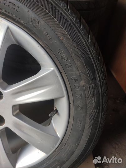 CrossLeader DH01 195/60 R15 125T