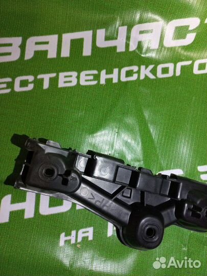 Кронштейн крепление бампера Renault Logan 2014