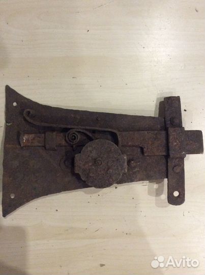 Замок старинный накладной