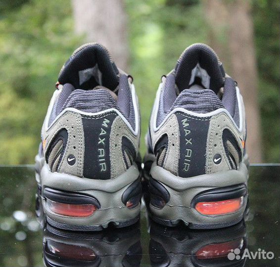 Nike Air Max Tailwind 4 Khaki