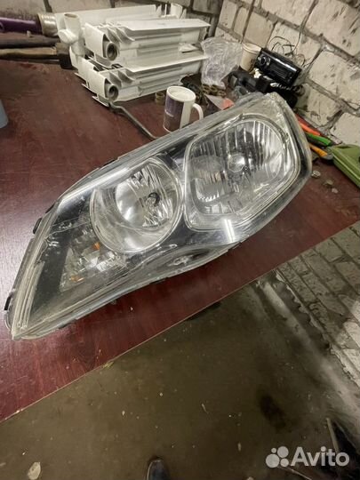 Фара на автомобиль Honda Civic 2008 год
