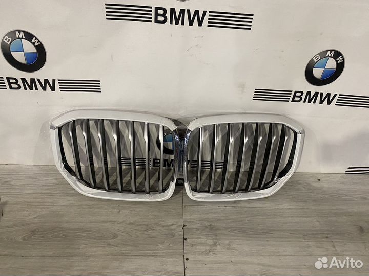 Решётка радиатора/ноздри BMW X7 G07