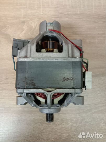 Двигатель стиральной машины Ariston 160028019