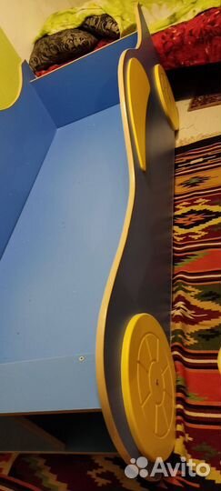 Детская кроватка- машина