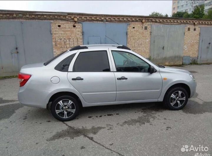 Рейлинги на крышу LADA granta