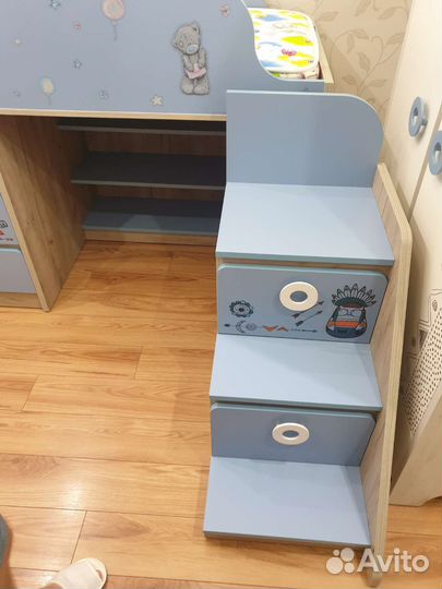Кровать-чердак с комодом Mini