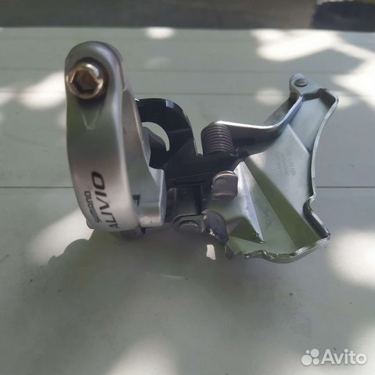 Передний переключатель shimano alivio