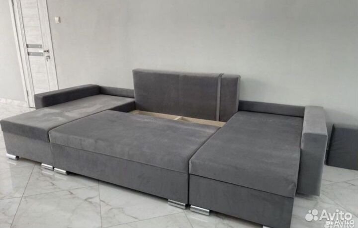 Диван П образный
