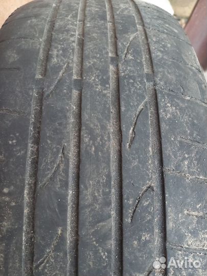 Bridgestone Dueler H/P Sport 215/65 R16 98H