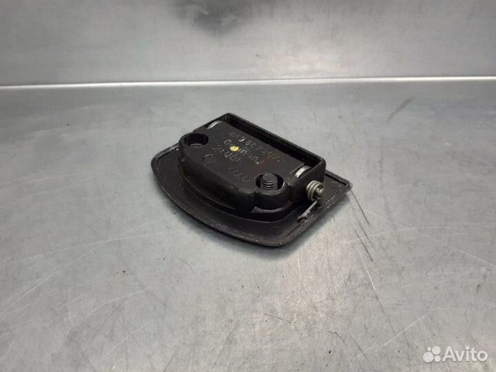 Ручка крепления груза в багажнике