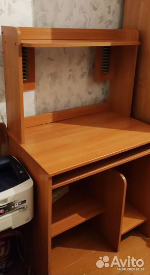 Компьютерный стол