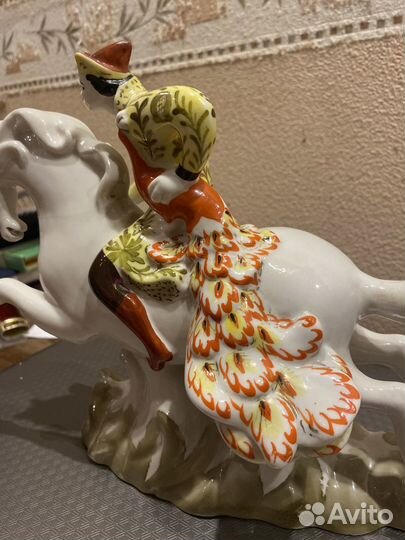 Статуэтка фарфор Иван Царевич