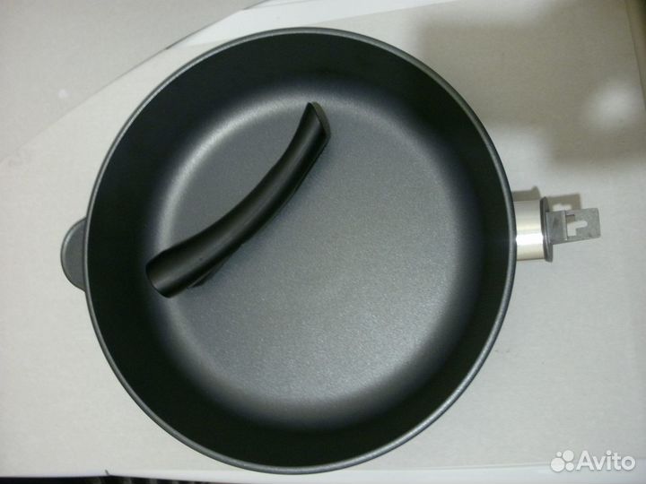 Новая литая сковорода 28см Европейская Нева Металл