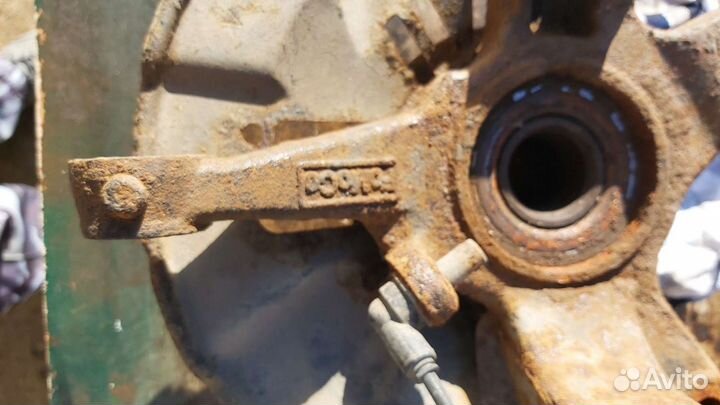 Поворотный кулак Мазда Сх 7