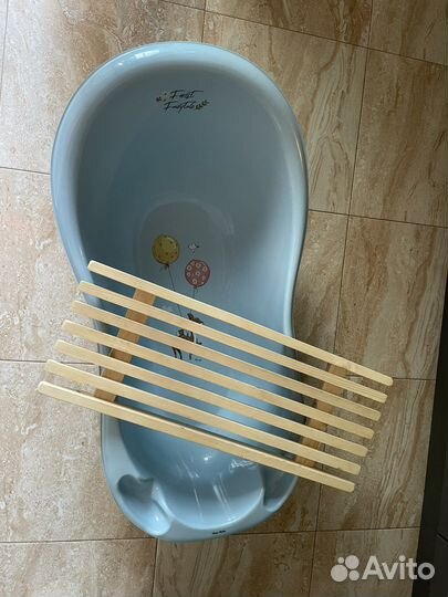 Ванночка для купания с подставкой