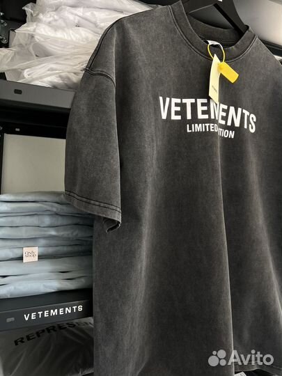 Футболка Vetements Limited Edition Washed Black