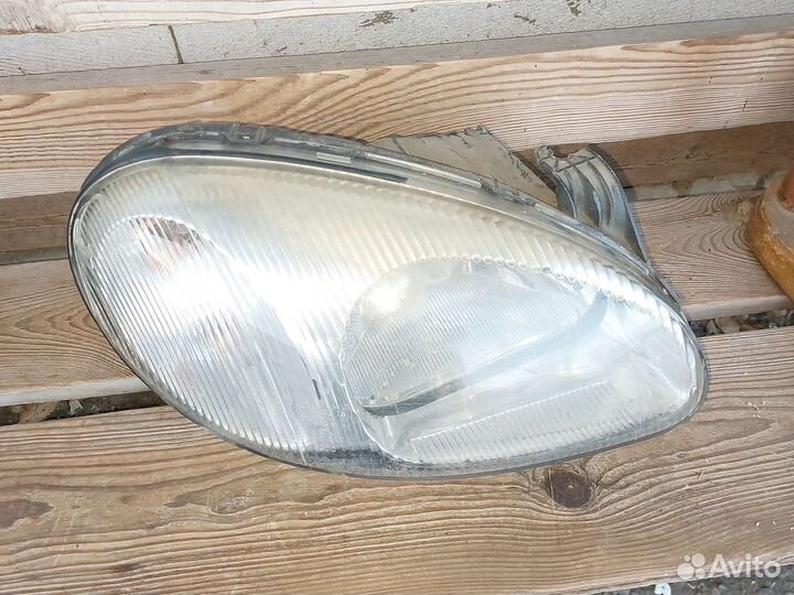 Фара передняя правая 96304611 Шевроле Ланос