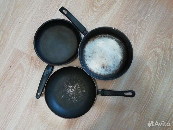 Сковороды старые