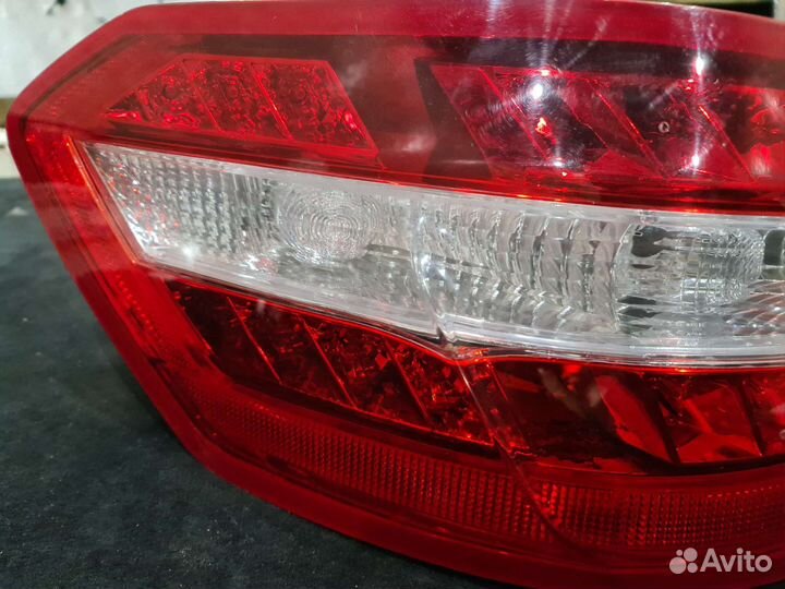 Задний левый фонарь Mercedes W212 дорест Elegance