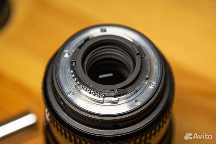 Объектив Nikon AF-S 17-55mm f/2.8G ED DX