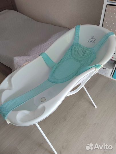 Ванночка для купания с подставкой