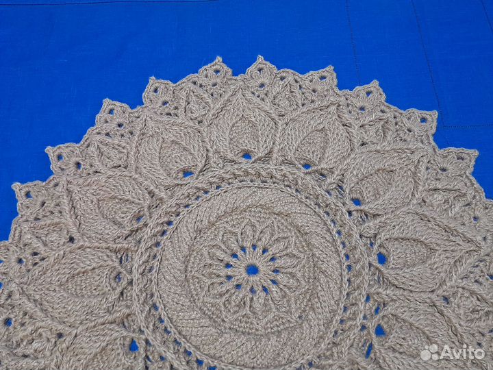 Ковер круглый вязаный из джута