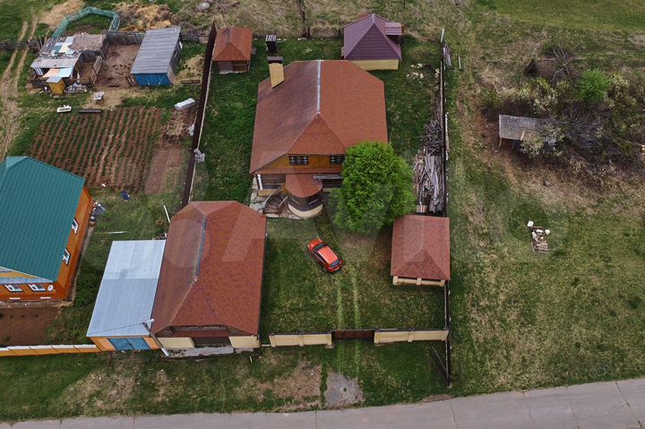 Коттедж 500 м² на участке 14 сот.