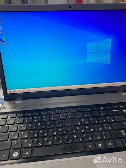 Ноутбук asus X550C