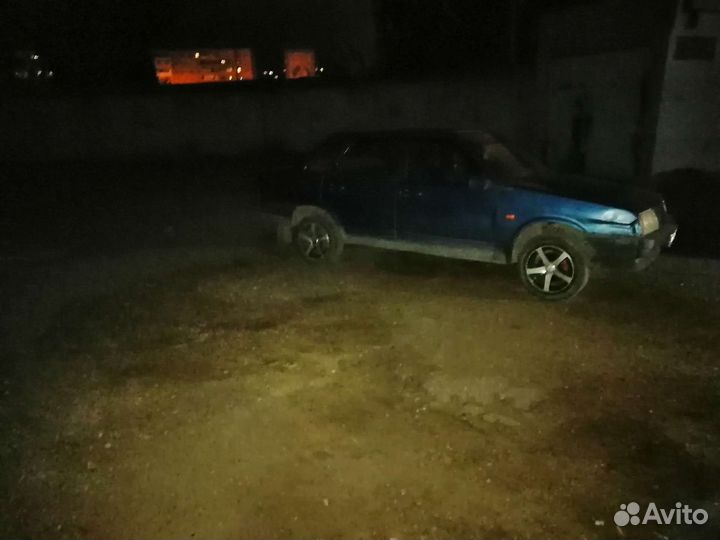 ВАЗ 21099 1.5 МТ, 2004, битый, 75 000 км