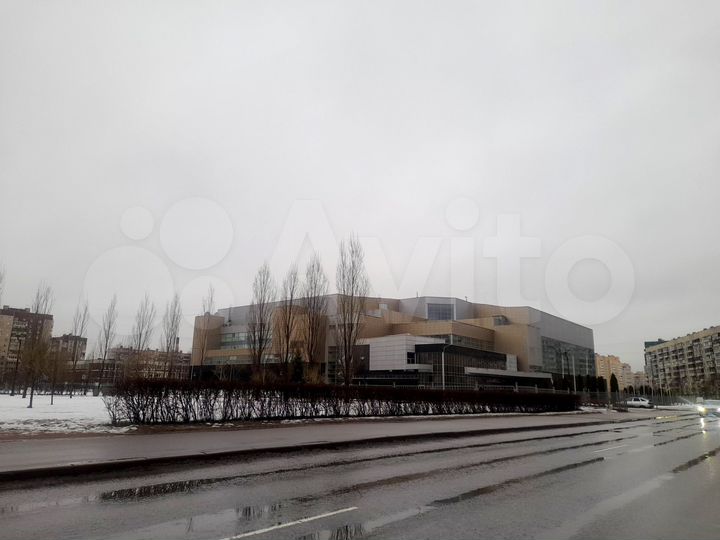 1-к. квартира, 42 м², 1/10 эт.