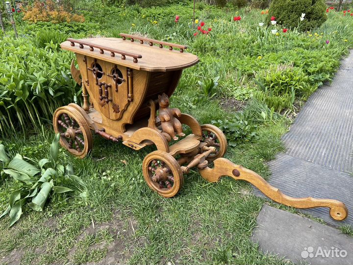 Журнальный стол Карета мини бар