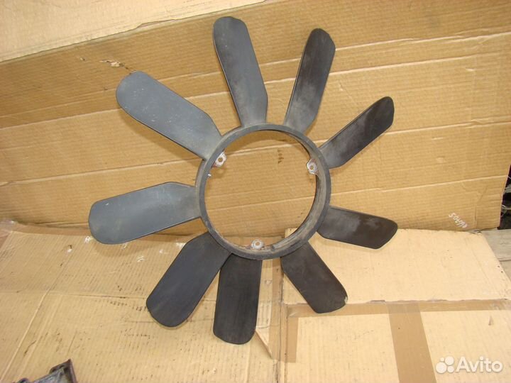 Крыльчатка вентилятора 3,2i 112 Mercedes w463 99г