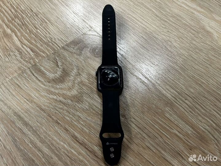 Apple watch SE Часы 44