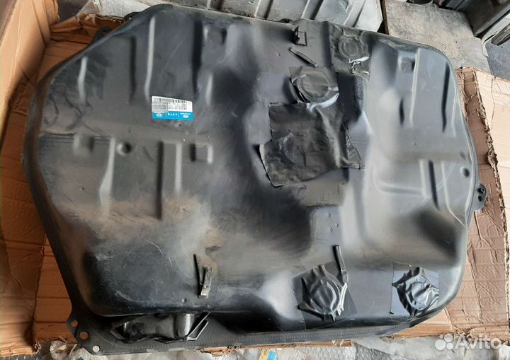 Новый оригинальный бак Kia Clarus