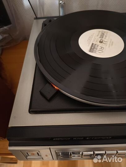 Проигрыватель пластинок Вега 109 Стерео